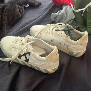 Off -white Virgil grey and white